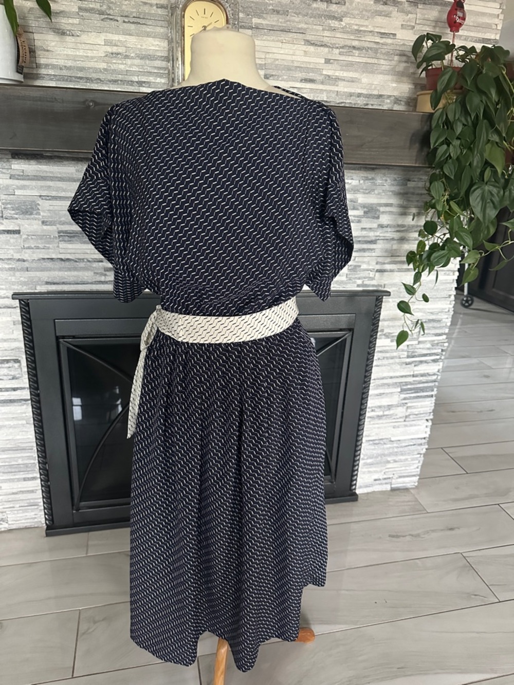 Vintage Navy & cream Dress with matching  Belt size 10